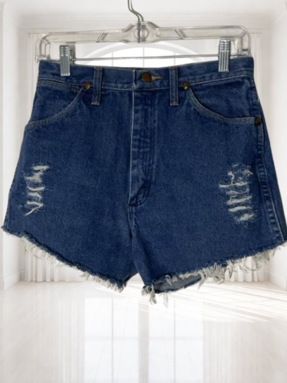 Wrangler High Waisted Distressed Denim Cutoff Shorts Size 7 Made in USA - Picture 2 of 10